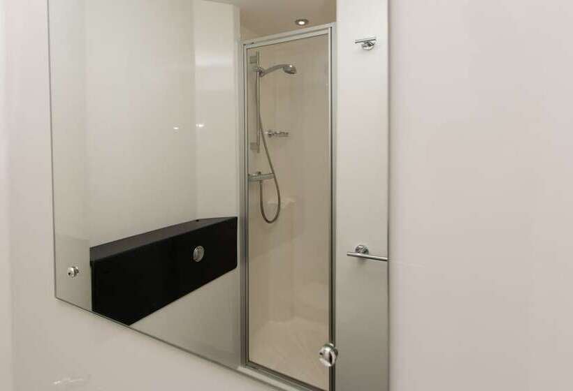 5 Bedroom Apartment, Destiny Student Shrubhill   Campus Accommodation