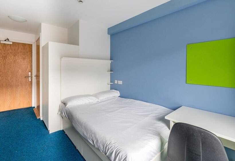 5 Bedroom Apartment, Destiny Student Shrubhill   Campus Accommodation