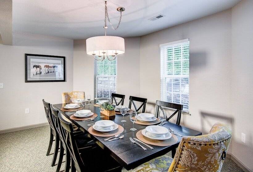 Люкс 2 Спальни, Hilton Vacation Club Beachwoods Kitty Hawk