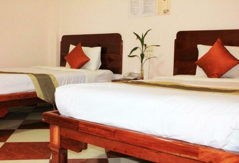 スタンダードルーム, Nawin Palace Guesthouse