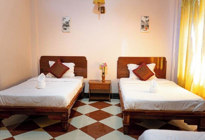 スタンダードルーム, Nawin Palace Guesthouse