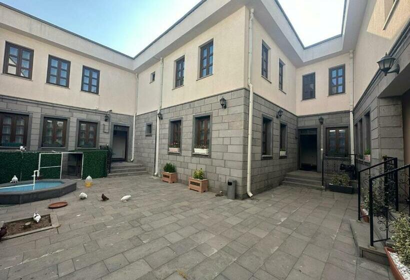 Семейный Номер, Konak Home