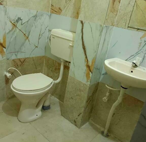 Трехместный Номер Классика, Oyo Hotel Sunrise