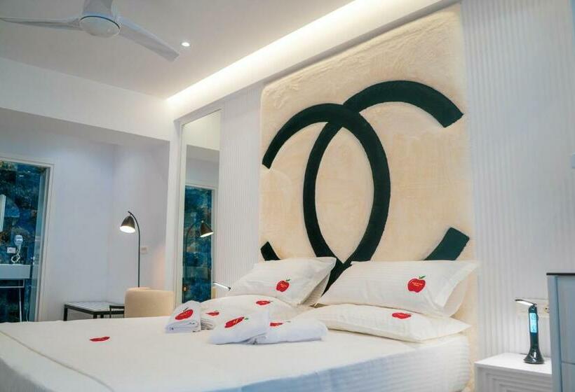 デラックススイート, Adam & Eve Suites