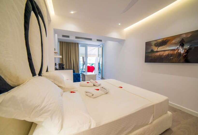 デラックススイート, Adam & Eve Suites