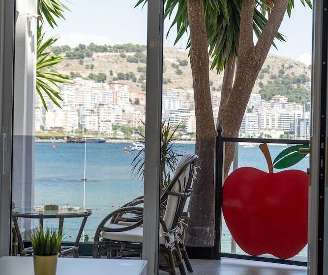 デラックススイート, Adam & Eve Suites