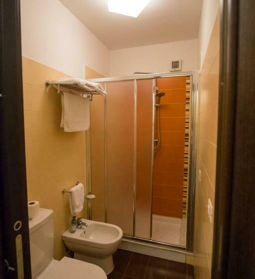 اتاق سه نفره سوپریور با چشم‌انداز دریا, Acitrezza B&b