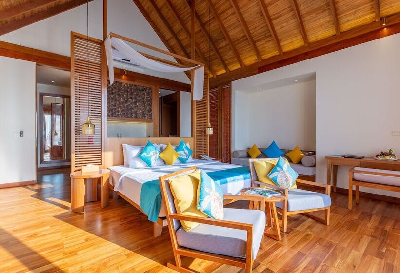 ویلای یک اتاق خوابه با استخر شنا, Furaveri Maldives