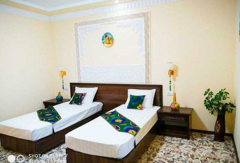 اتاق لوکس, Shams