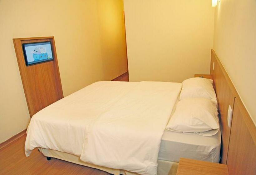 디럭스 룸, Bernal Hotel Econômico