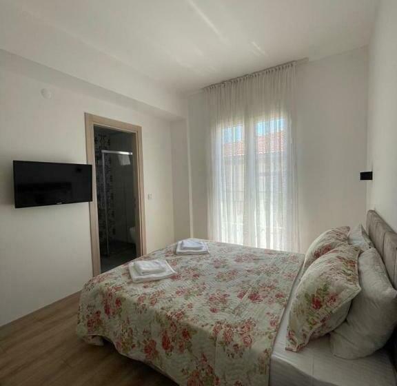 Номер Стандарт, Adil Otel