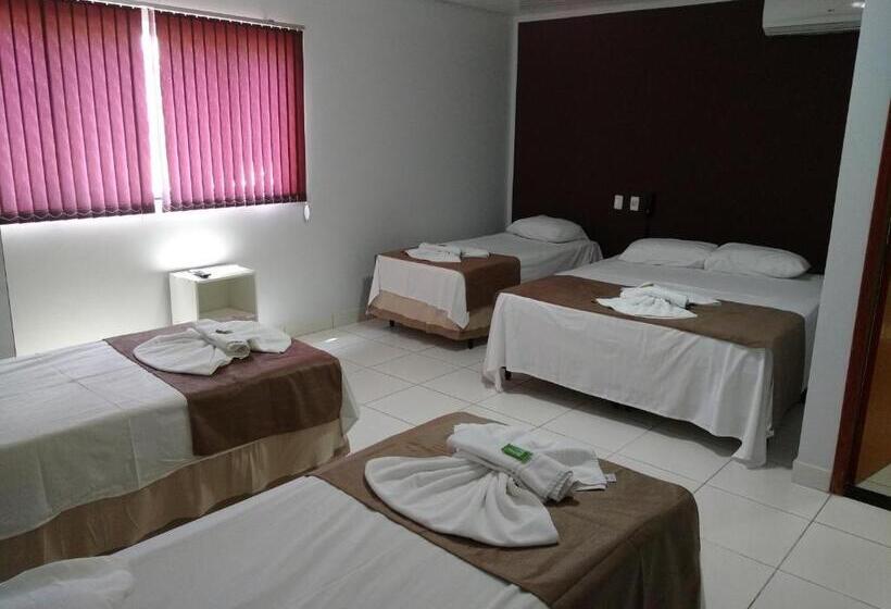 四人标准间, Euro Plaza Hotel   Próximo Ao Aeroporto De Goiânia, Santa Genoveva