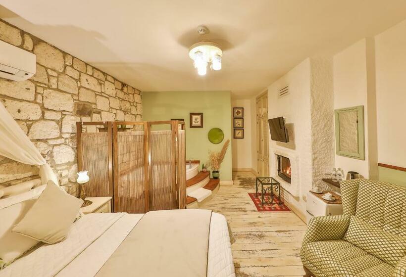 Номер Deluxe с Террасой, Palas Alaçatı   Adult Only