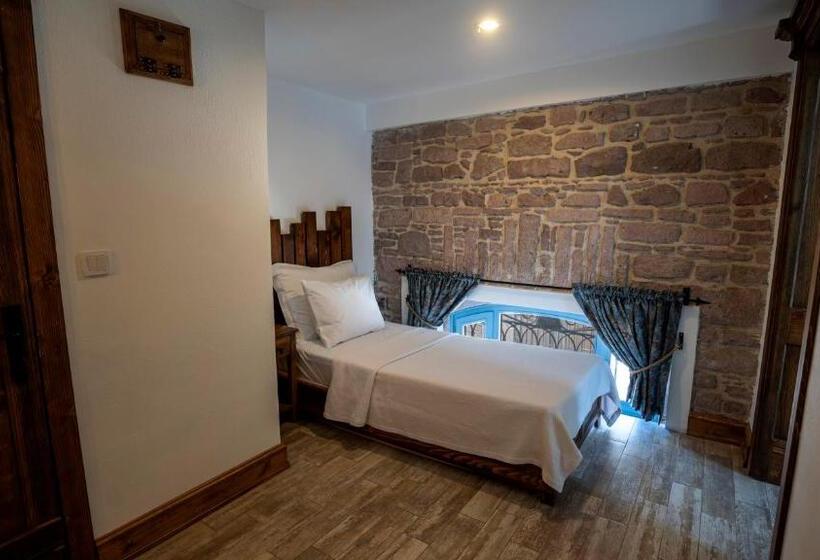 Люкс Повышенной Комфортности, Villa Pietra Butik Otel