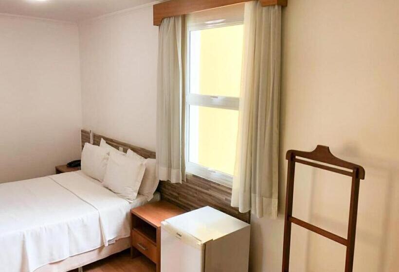 수피리어 스위트, Millian