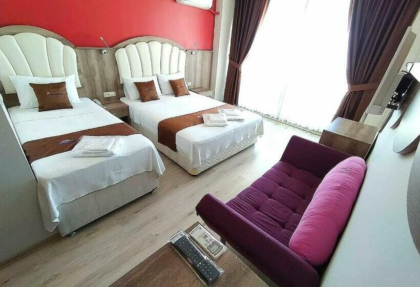 Трехместный Номер Стандарт Вид на Бассейн, Cetin Prestige Resort