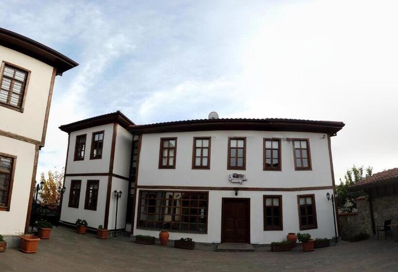 Номер Стандарт, Mehmet Efendi Mansion &