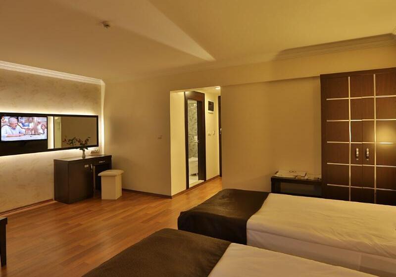 اتاق استاندارد سه نفره, Gaziantep Garni