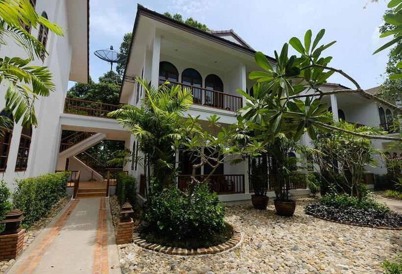 اتاق استاندارد سه نفره, Baan Imm Sook Resort