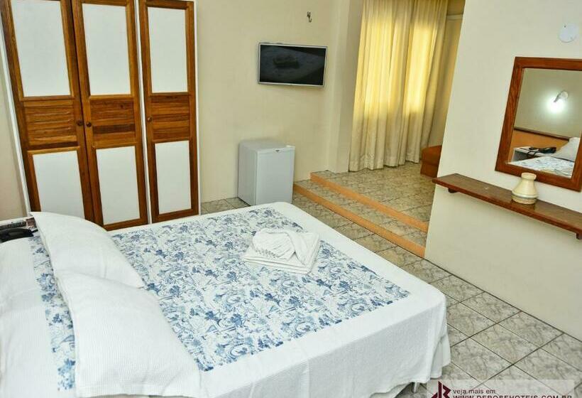 Habitación Cuádruple Deluxe, De Rose Palace
