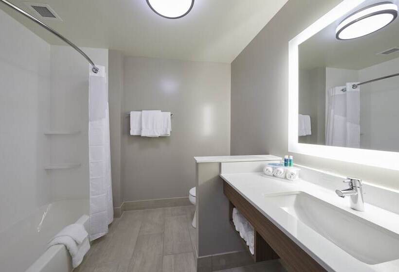 Номер Стандарт, Holiday Inn Express & Suites   Hermiston Downtown, An Ihg