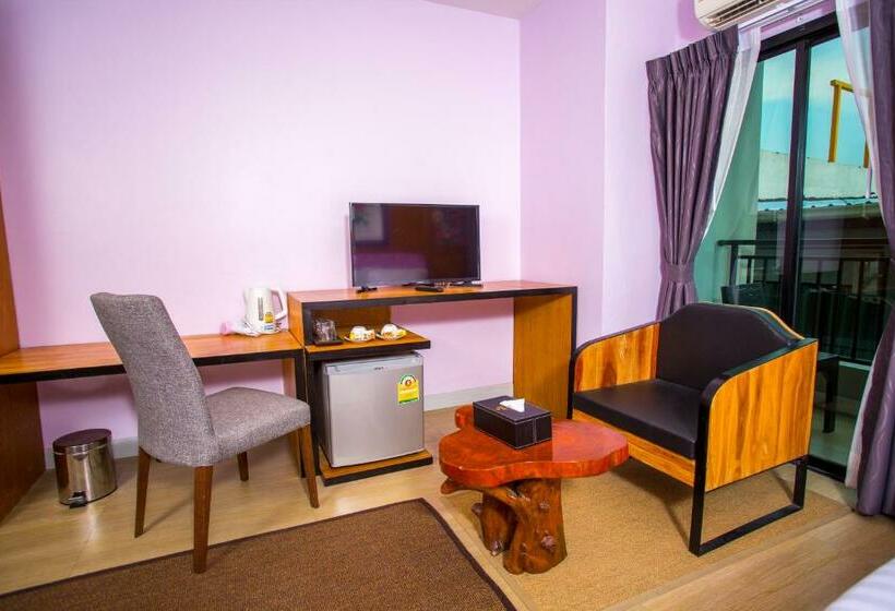 اتاق استاندارد با بالکن, Triple B Boutique Residence