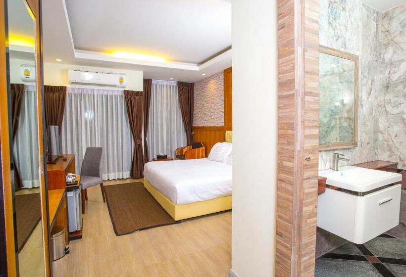 اتاق لوکس با بالکن, Triple B Boutique Residence