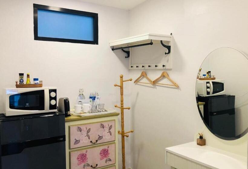 Полулюкс, La Riva Boutique