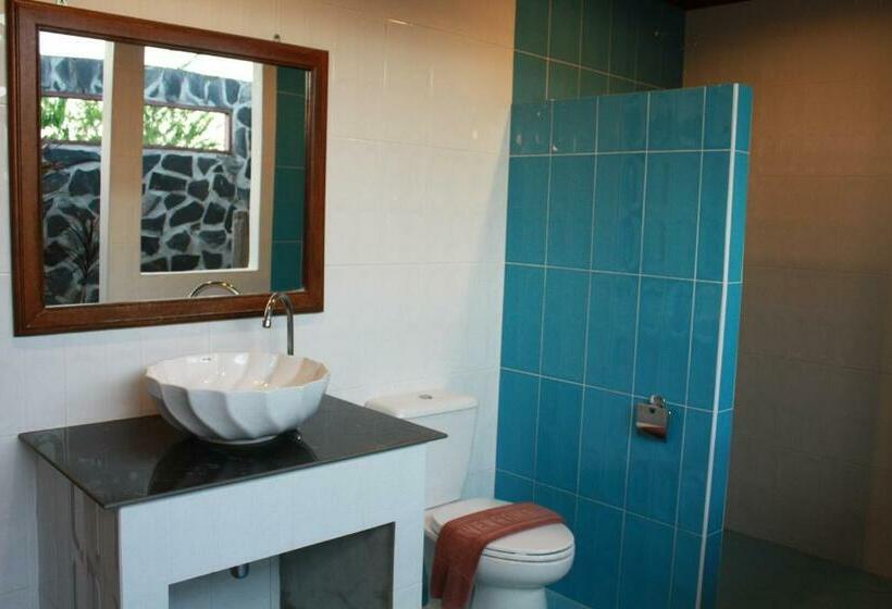 חדר סופריור, Waterside Resort
