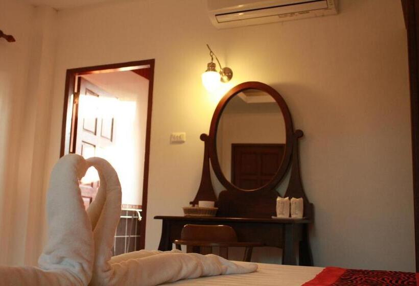 Дом 3 Спальни, Waterside Resort