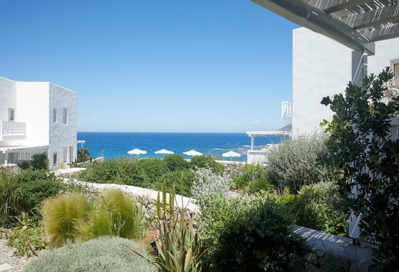 Номер Стандарт Вид на Море с Террасой, Milos Breeze Boutique