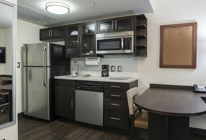 Standart Oda, Candlewood Suites Celaya By Ihg