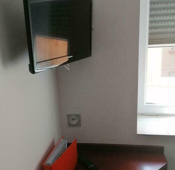 Номер Economy Индивидуальный, Hôtel Des Arts Aix