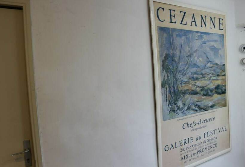 Номер Стандарт, Hôtel Des Arts Aix