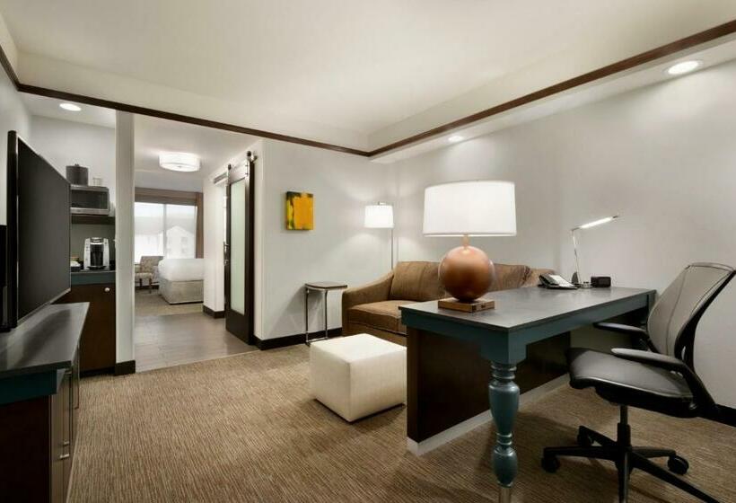 Номер Deluxe Кровать Кинг, Hilton Garden Inn Medford, Or 