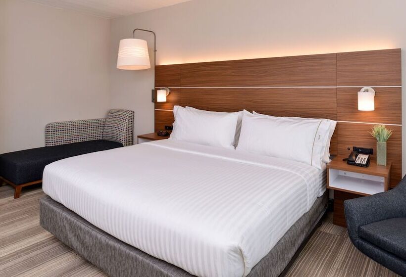Номер Стандарт, Holiday Inn Express & Suites   St. Petersburg   Madeira Beach, An Ihg