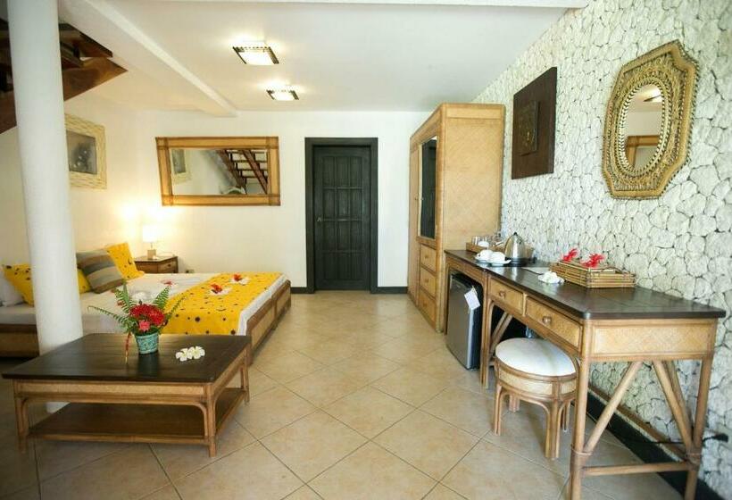 패밀리 방갈로, Dolphin House Resort Moalboal