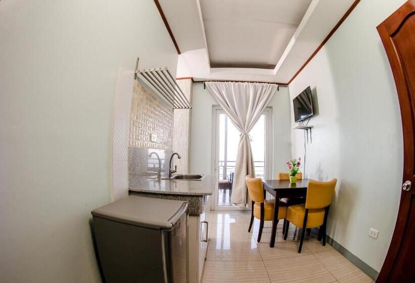 高级家庭房间, Oslob Seafari Resort