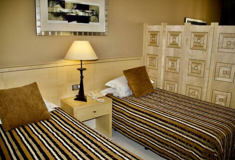Студия Стандарт, Hollywood Mirage   Excel Hotels & Resorts