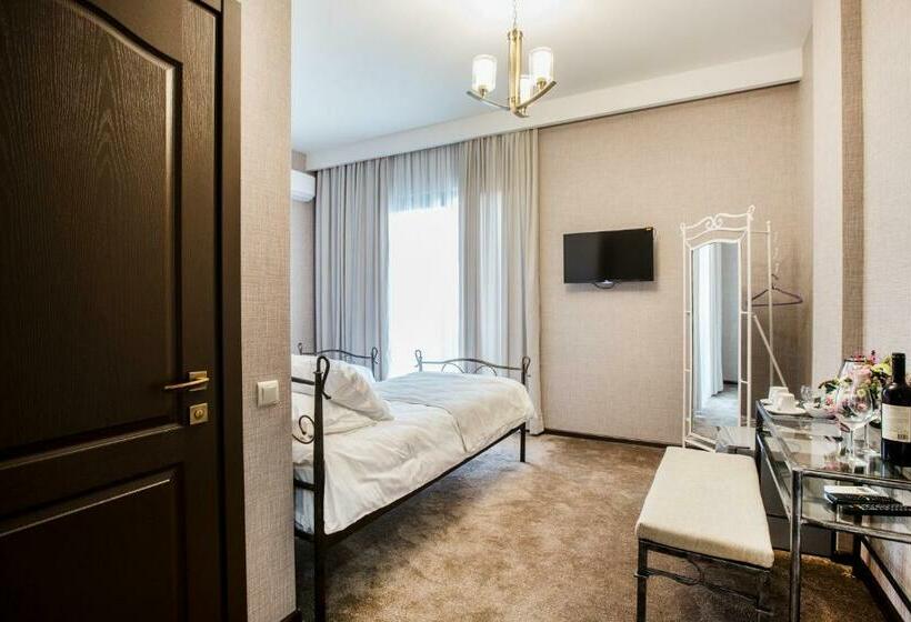 اتاق استاندارد, Golden Nugget Tbilisi