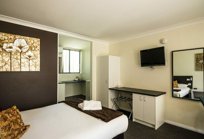 디럭스 룸, Plainsman Motel
