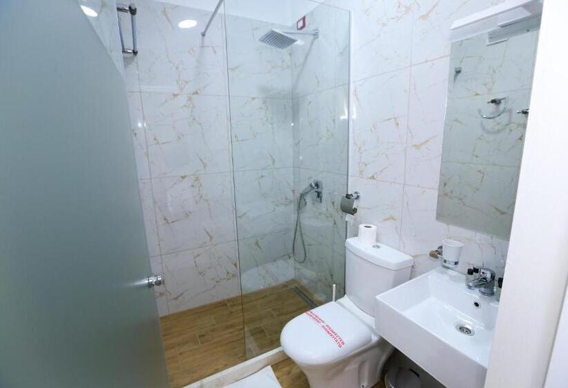 스탠다드 룸, Hermes Tirana