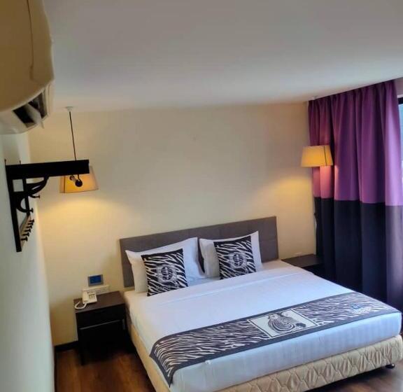 キングサイズベッドのデラックスルーム, 9 Square Hotel   Subang Jaya