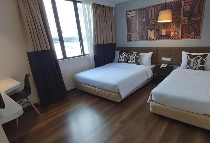 Семейный Номер Deluxe, 9 Square Hotel   Subang Jaya