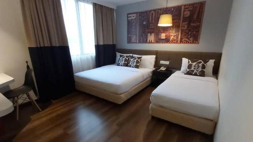 Семейный Номер Deluxe, 9 Square Hotel   Subang Jaya