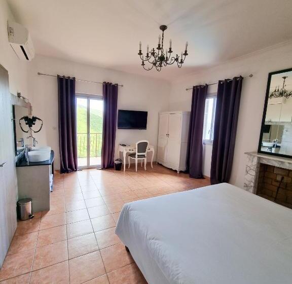 Номер Deluxe Вид на Горы, Hôtel Villa Les Orangers