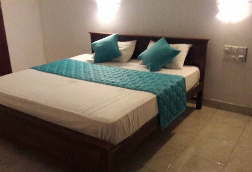 经济房, New Rani Inn