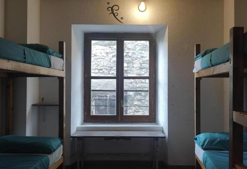Четырехместный Номер Стандарт, Albergue Tritón   Villanúa