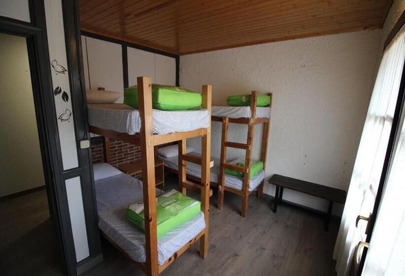 Номер Стандарт Трехместный, Albergue Tritón   Villanúa