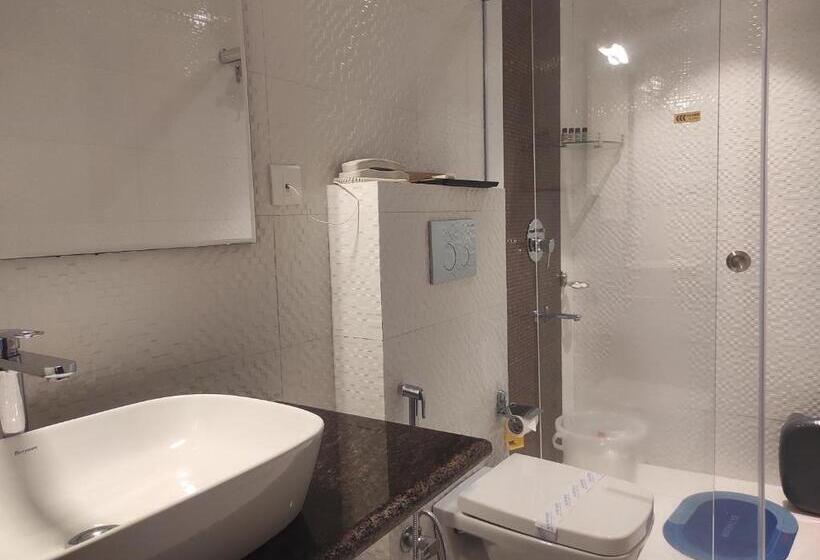 标准间, Palm Resorts